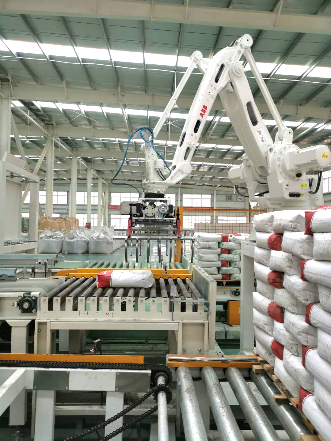 ?大廣金剛砂地坪材料  新鄉自動化工廠！